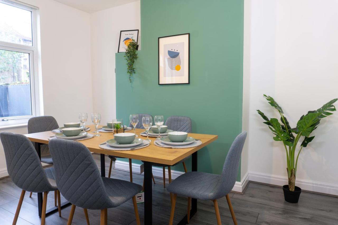 Keith House - Air Host & - Free Parking * Liverpool